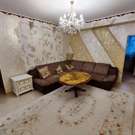 Gold Rose Apartament Chisinau Luaran gambar